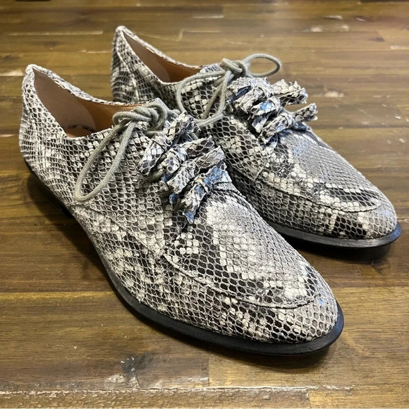 Banana Republic Snake Print Leather Loafers - Picture 2 of 9